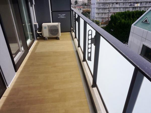 バルコニー　バルコニー（テラス）