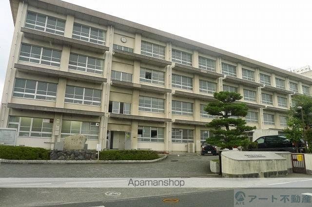 中学校　南第二中学校（中学校）まで2728m