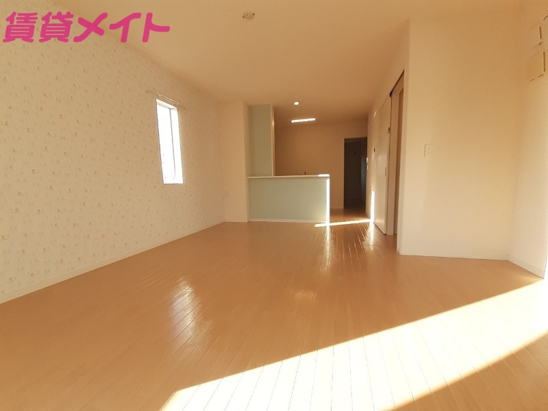 居室・リビング　同型別室のお写真です