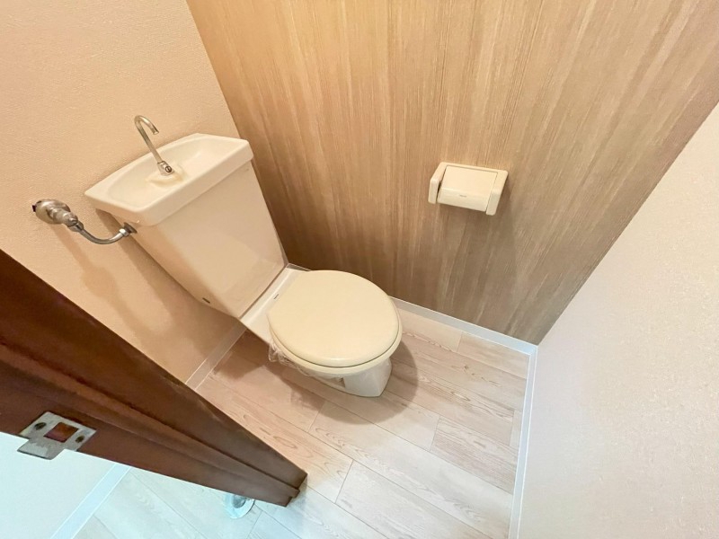 トイレ　トイレ