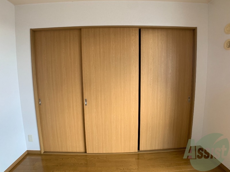 収納　こちらは収納です。中はどうなっているのでしょう。