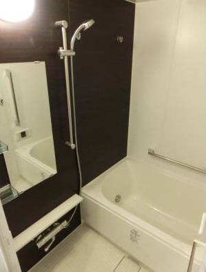 バス・シャワールーム　バスルーム