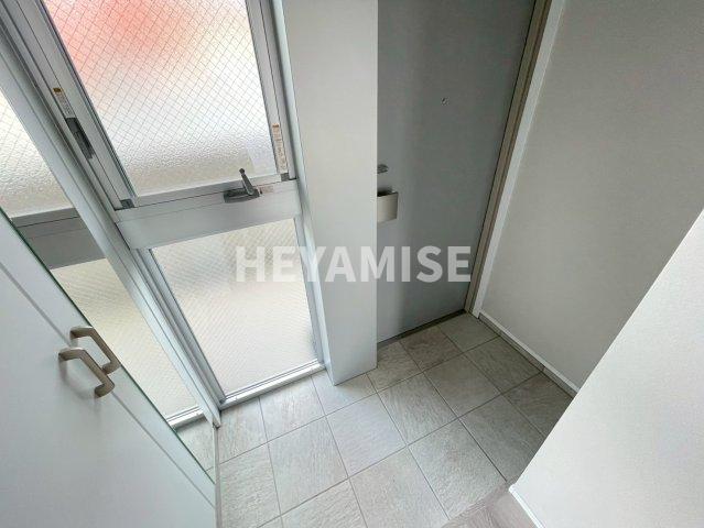 玄関　※同物件同室タイプの写真でございます※現況を優先します※