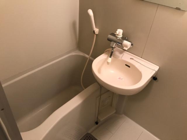 バス・シャワールーム　バス