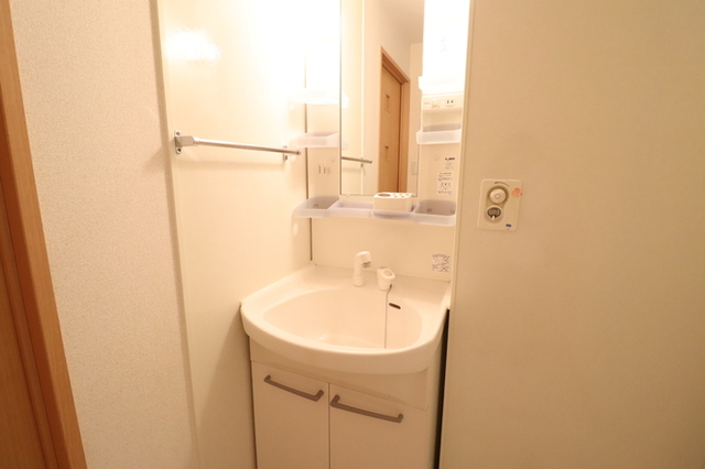 洗面設備　洗髪洗面化粧台