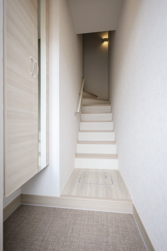 玄関　図面と現状に相違がある場合には現状を優先