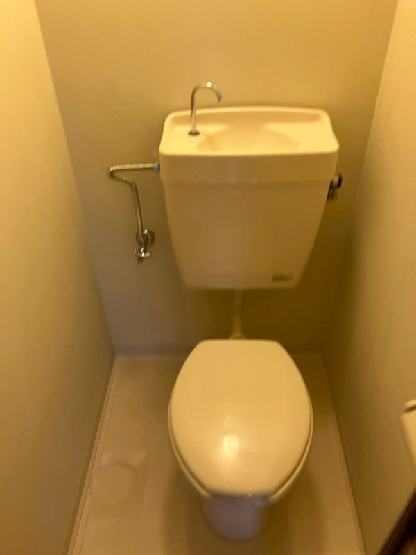 トイレ　別部屋参照