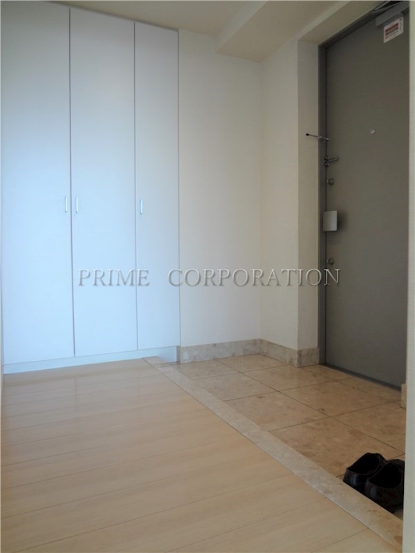 玄関　※参考写真※