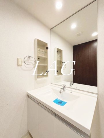 洗面設備　独立洗面台です。