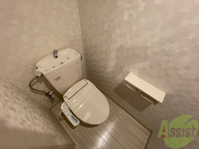 トイレ　ウォシュレット機能がついたトイレ。安心して使用できますね。