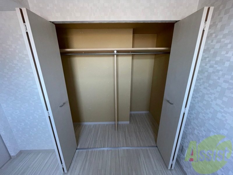 収納　寝室の収納です。部屋がすっきり片付きます。