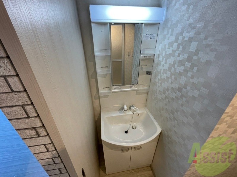 洗面設備　こちらに洗面台があります。朝の洗顔はこちらで。