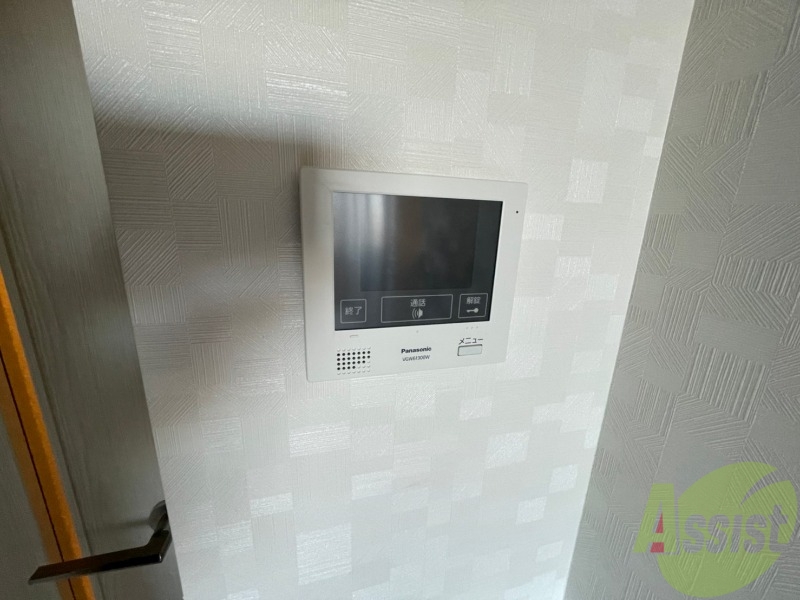 セキュリティ　ＴＶモニター付インターホンです。来客者の顔が見えるので安心！