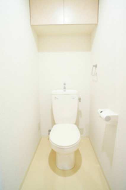 トイレ　参考写真（同建物別部屋のものです）
