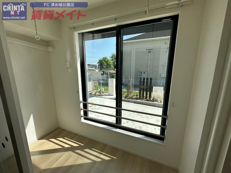 バルコニー　同型反転タイプ画像