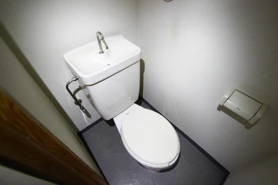 トイレ　※別号室のお写真です。