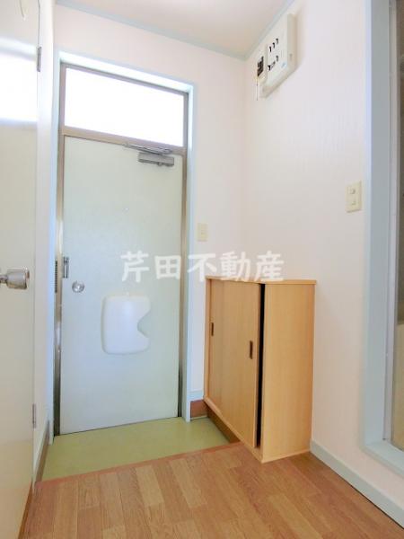 玄関　写真は別のお部屋のイメージです。現状優先。