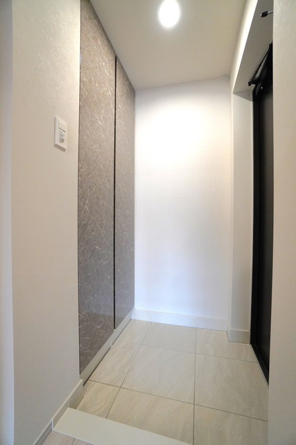 玄関　※写真は同タイプ住戸です。