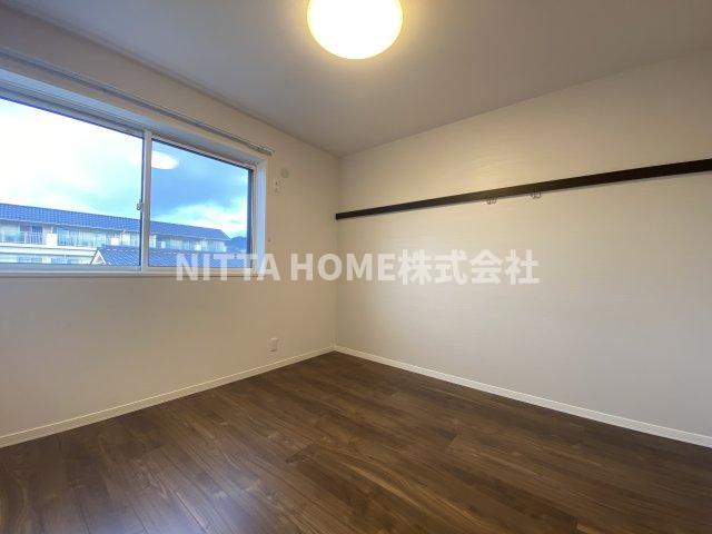 その他部屋・スペース　明るく開放感のある洋室です◆