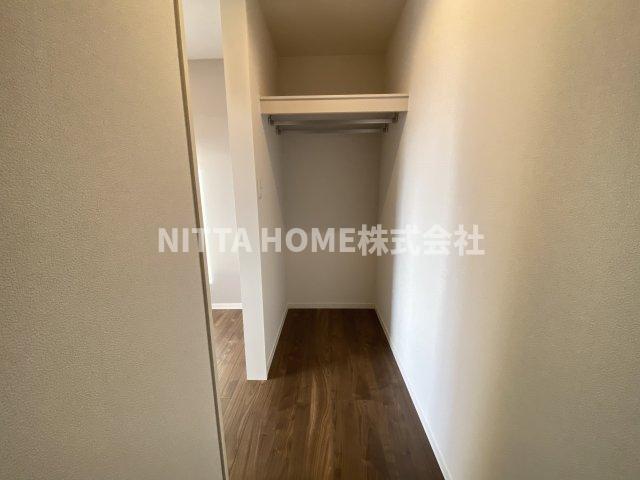 収納　洋室にも大きなクローゼットが付いてます☆