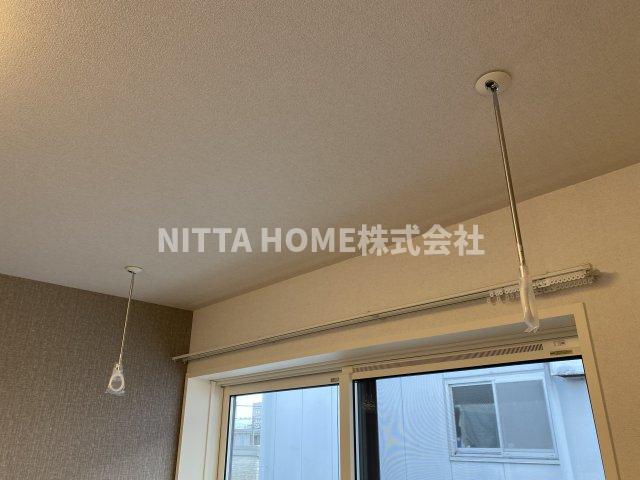 バルコニー　あると便利な室内物干しもあります！