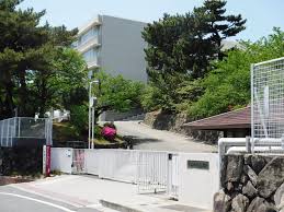 高校・高専　私立甲南女子高校（高校・高専）まで556m