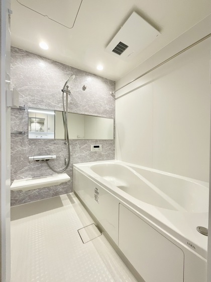 バス・シャワールーム