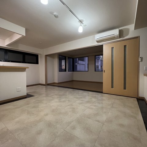 居室・リビング　同仕様タイプです