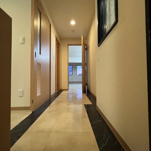 玄関　同仕様タイプです