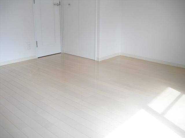 居室・リビング　★日当たり良好★