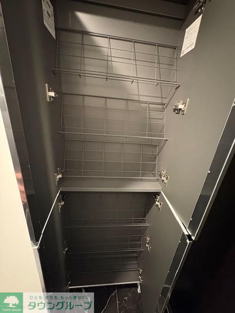 収納　バルコニー