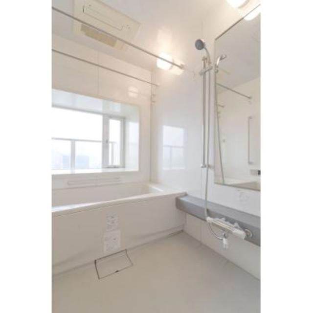 バス・シャワールーム　※写真は同タイプ住戸です。