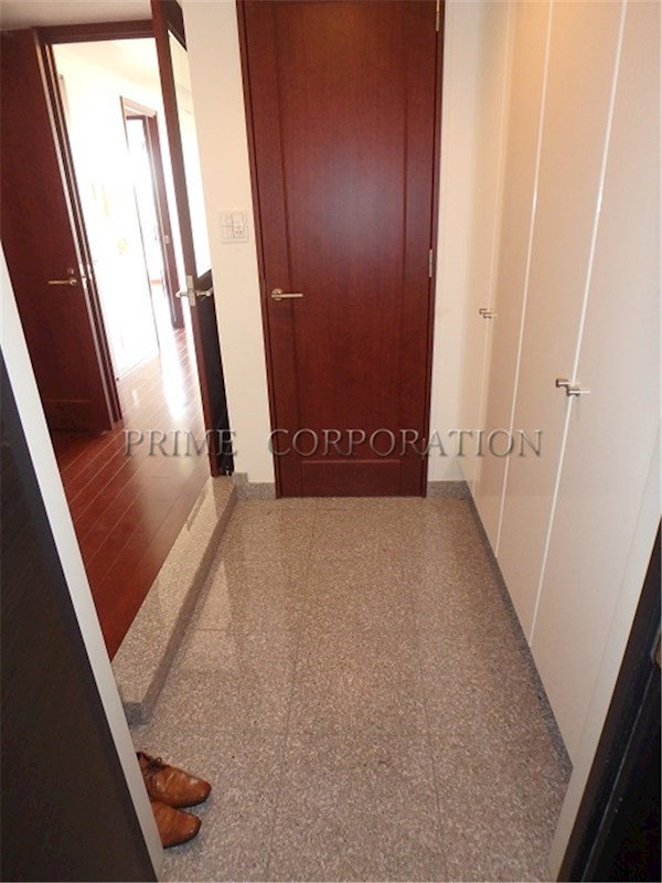 玄関　※参考写真※