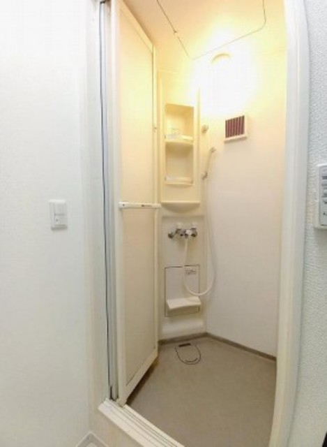 バス・シャワールーム　シャワールーム