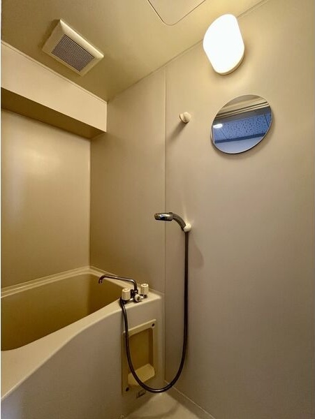 バス・シャワールーム　日々の疲れを癒すお風呂付です