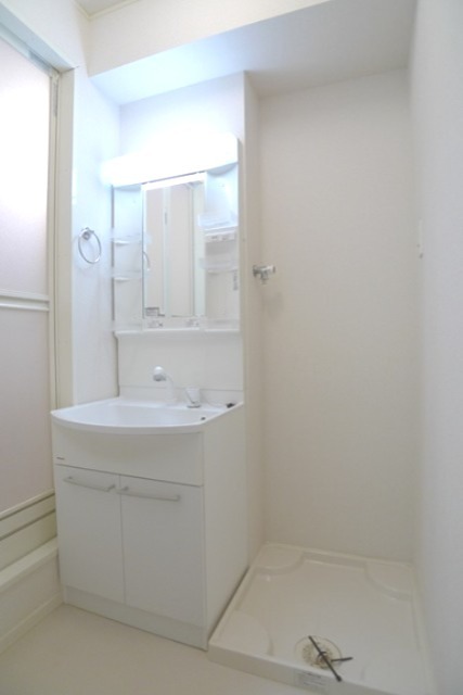 洗面設備　独立洗面台！室内洗濯機置場！