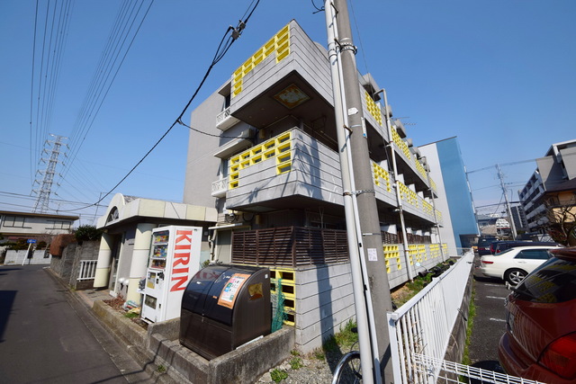 建物外観　～青い空、気持ちいいっ～