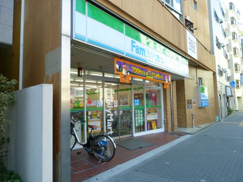 コンビニ　ファミリーマート 天沼陸橋店（コンビニ）まで425m