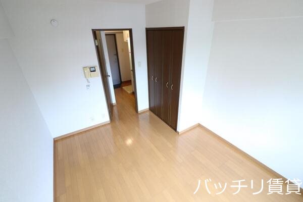 居室・リビング　※同型タイプのため、現状を優先