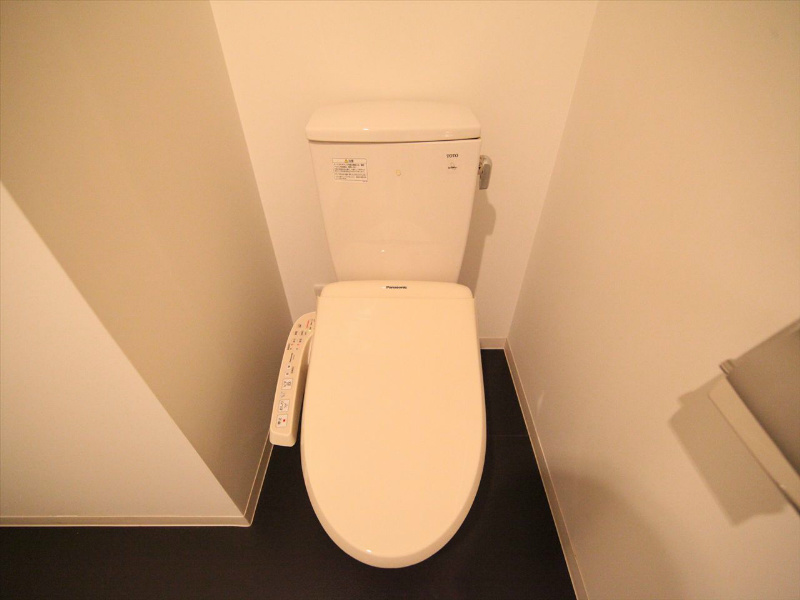 トイレ　トイレ　温水洗浄便座