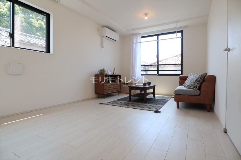 居室・リビング　室内写真（モデルルーム）