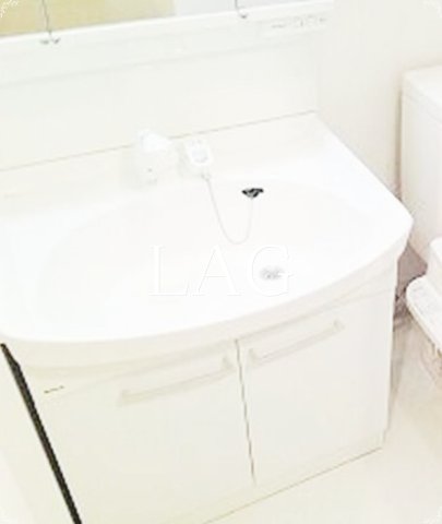 洗面設備　独立洗面台です。