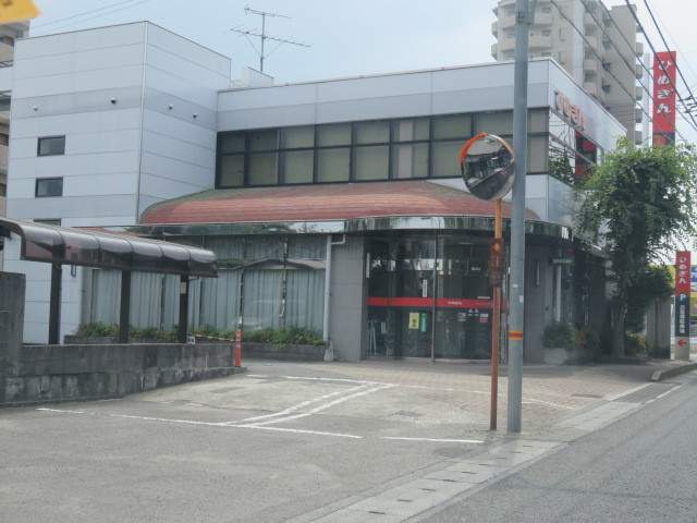 銀行　（株）愛媛銀行／中萩支店（銀行）まで772m