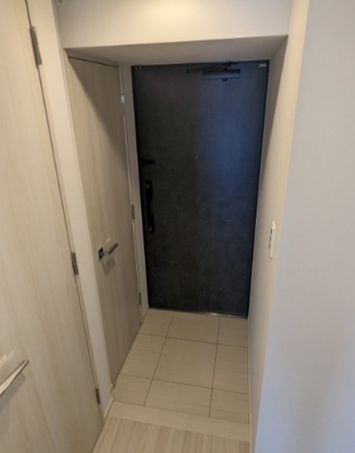 玄関　※別部屋参考写真