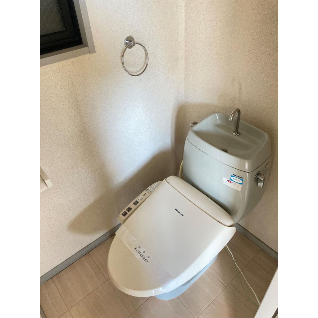 トイレ　コンパクトで使いやすいトイレです