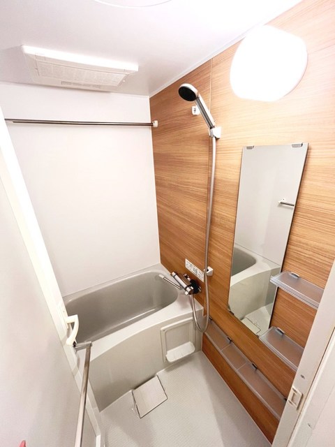 バス・シャワールーム　別部屋同仕様タイプ