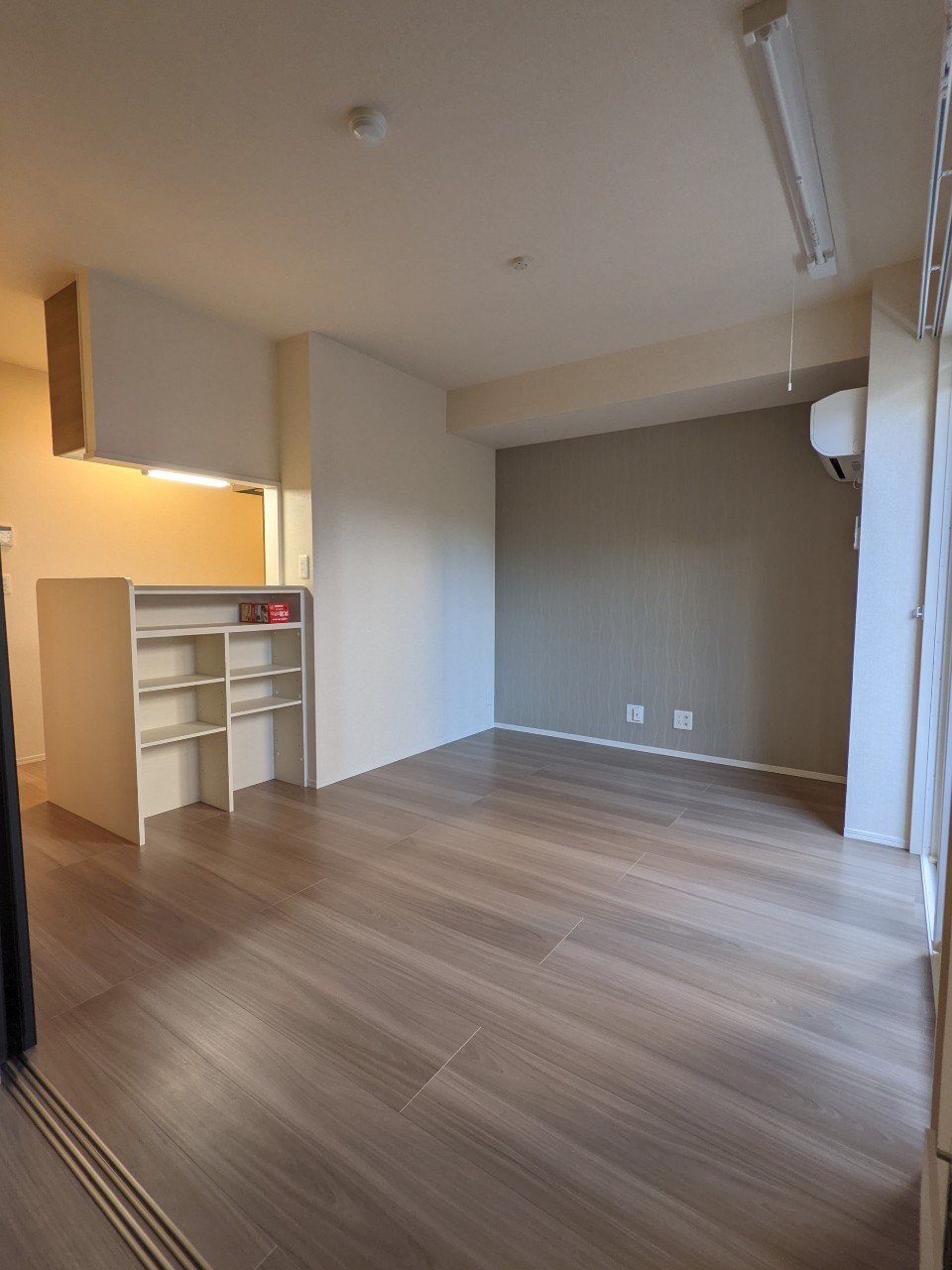 居室・リビング　※同物件、別部屋になります。