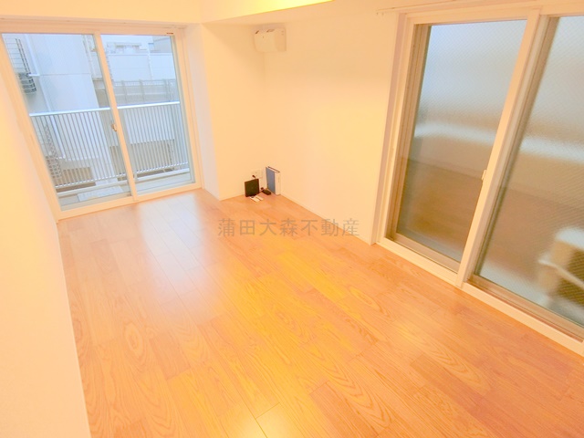 居室・リビング　洋室8.3帖