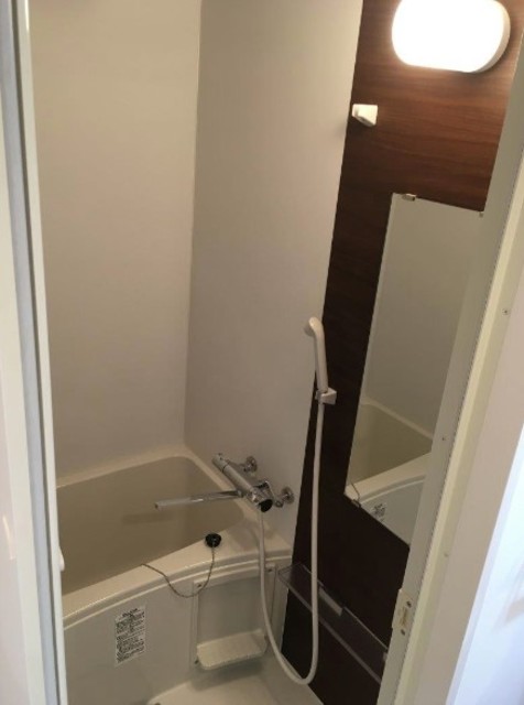 バス・シャワールーム　バスルーム