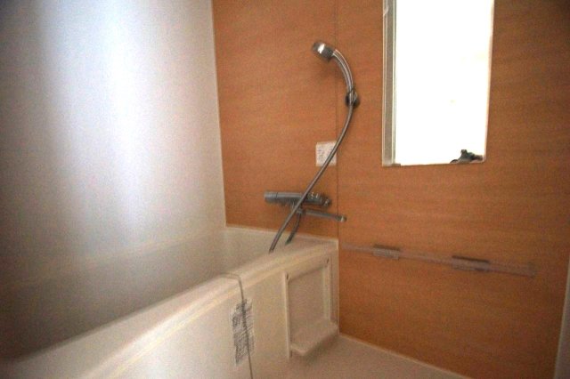 バス・シャワールーム　バスルーム